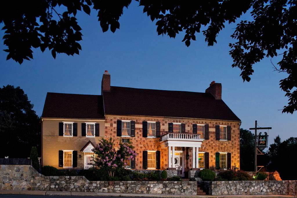 Historic Smithton Inn Ефрата Екстериор снимка