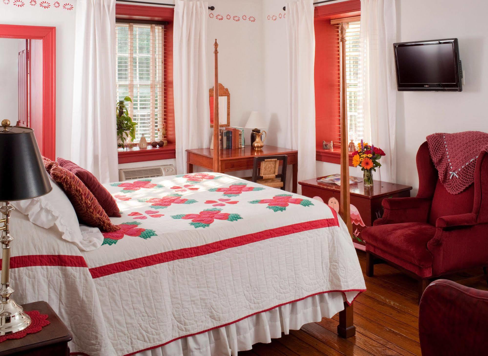 Historic Smithton Inn Ефрата Екстериор снимка