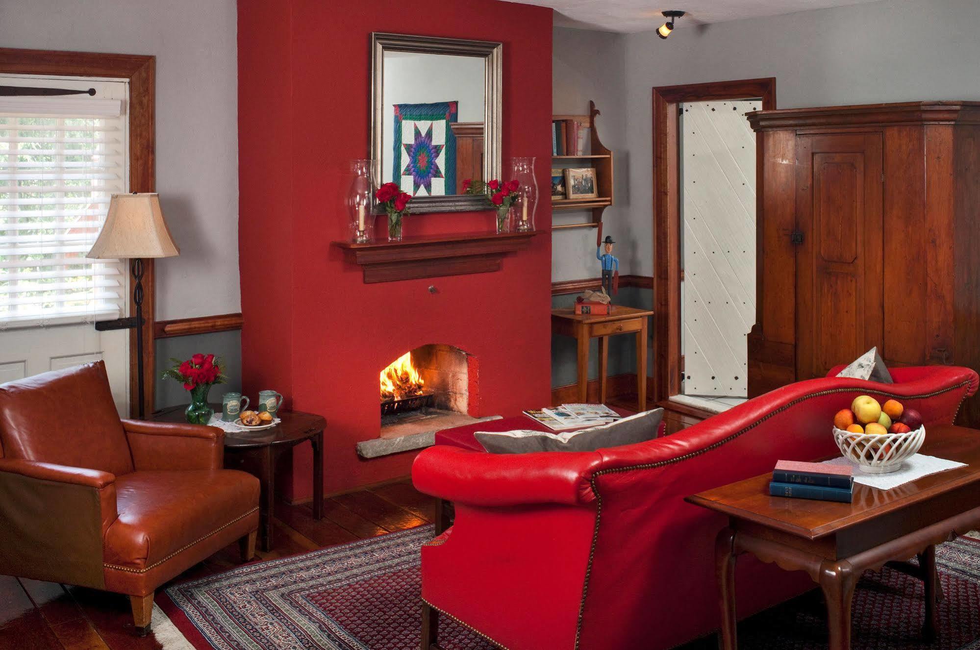 Historic Smithton Inn Ефрата Екстериор снимка